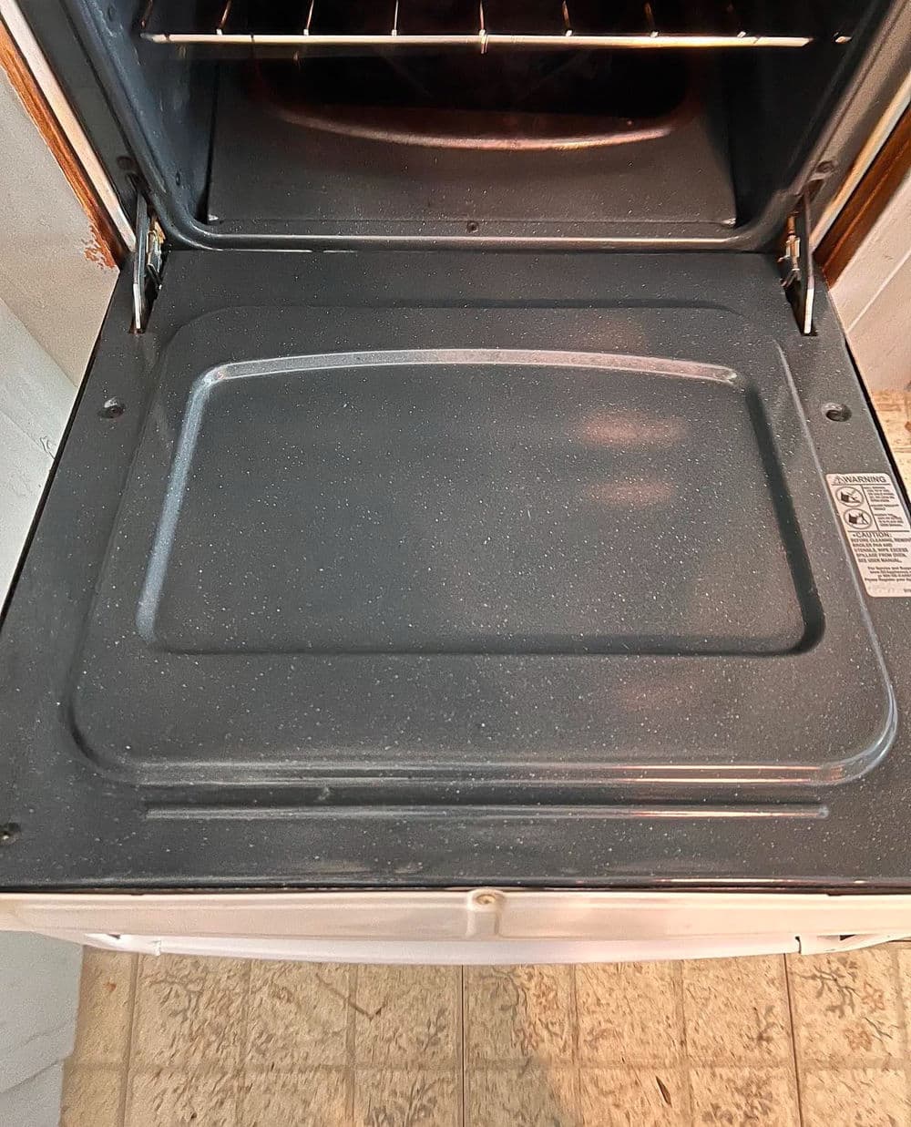 Gallery photos for Oven Cleaning and Restoration: Image #2